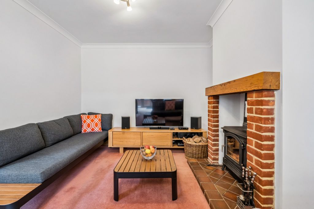 Property photo 3 of 19