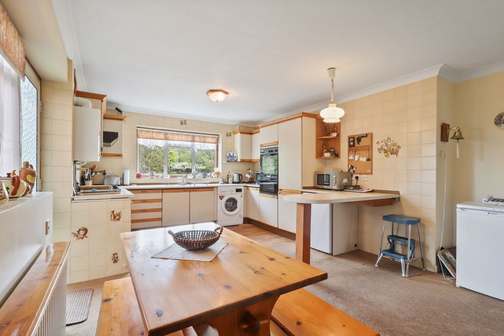 Property photo 2 of 22 Img_8272