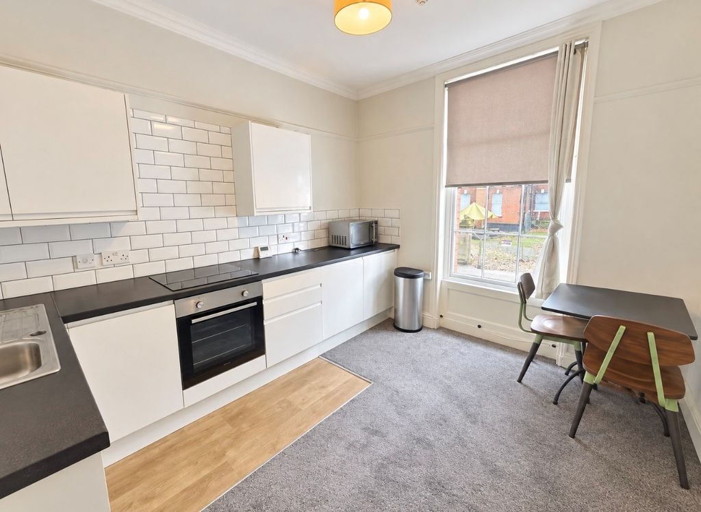 Property photo 1 of 3