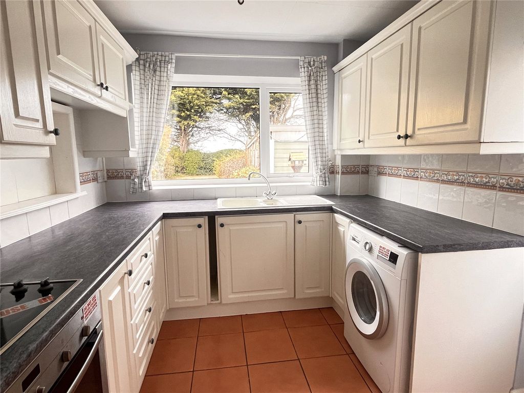 Property photo 2 of 15 Picture No. 21