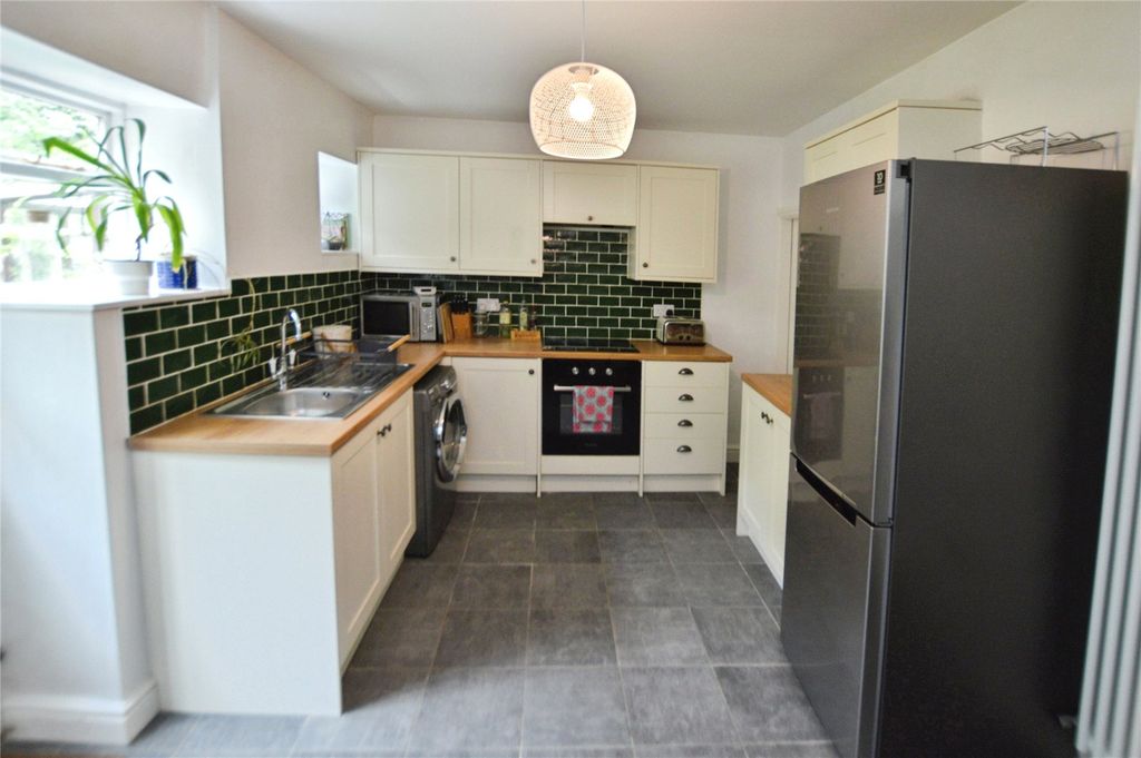 Property photo 3 of 18 Picture No. 16