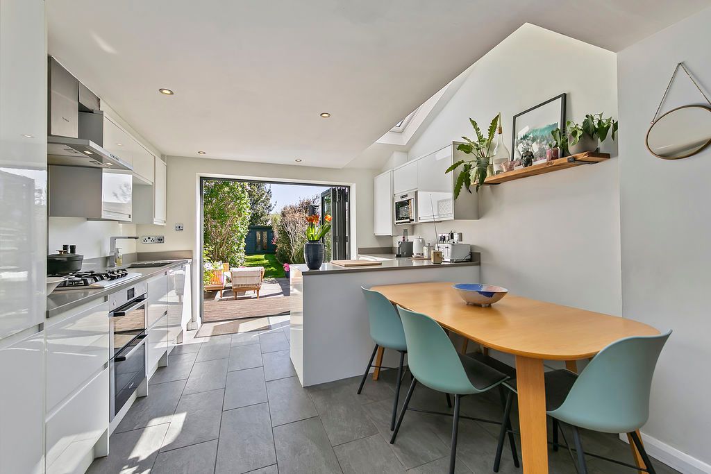 Property photo 2 of 21 Kitchen Dining Room