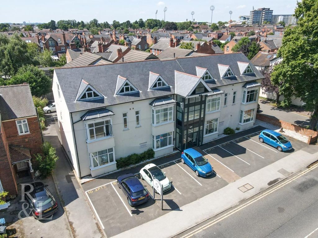 Property photo 1 of 12 Flat 2 The Swans.Jpg