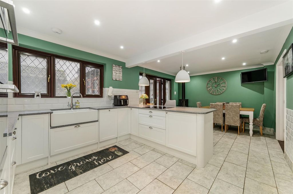 Property photo 2 of 26 Emz_6481.Jpg