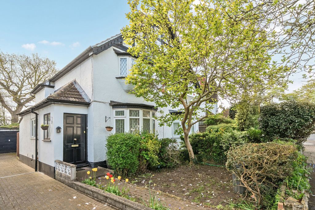 Property photo 1 of 12 1-69E0B8F4F0323-1...