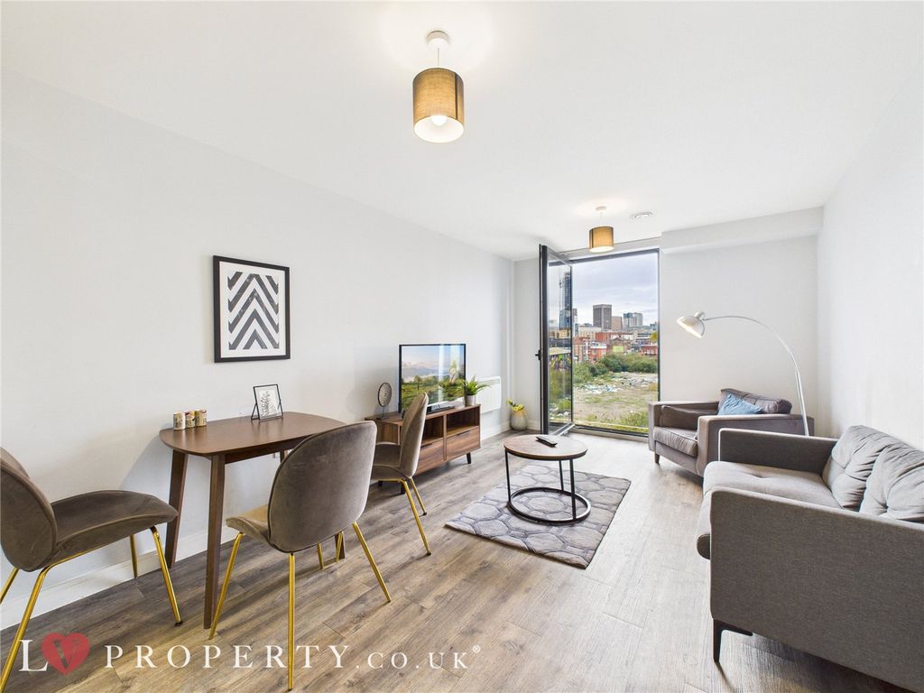 Property photo 2 of 7 Picture No. 06