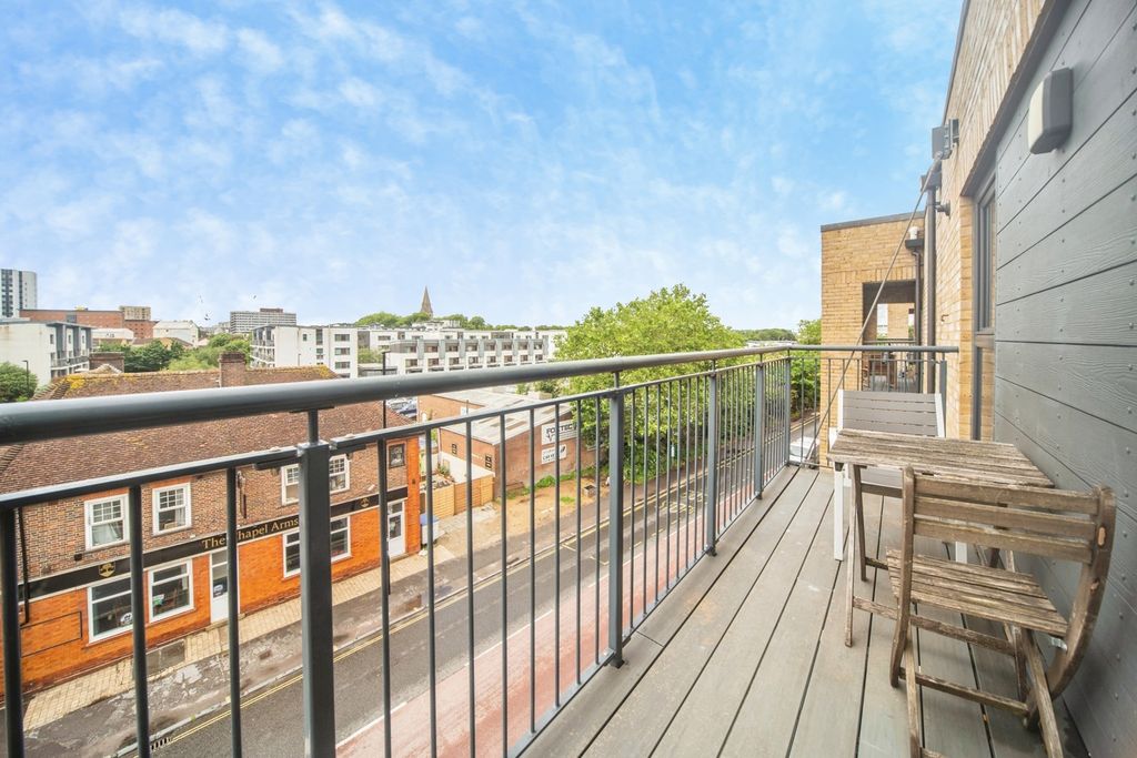 Property photo 2 of 15 Pbox-Img.Jpg