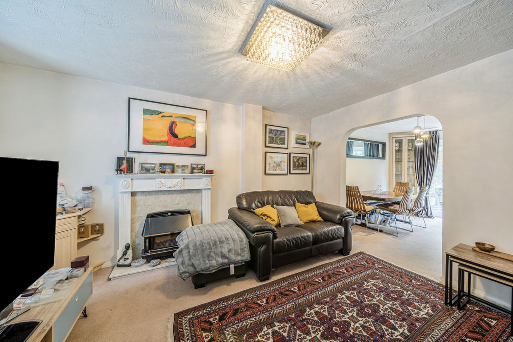 Property photo 3 of 20 1354424-8-68E79F0...