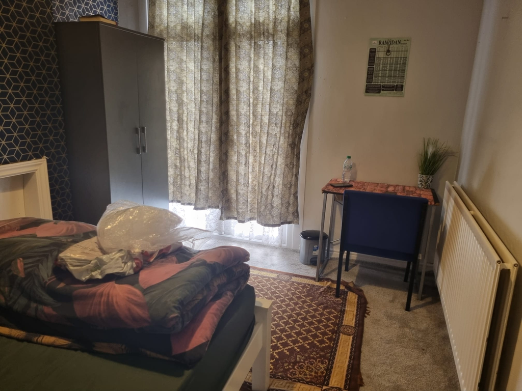 Property photo 2 of 6