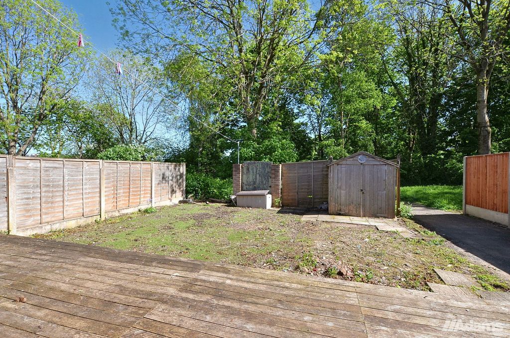 Property photo 3 of 19