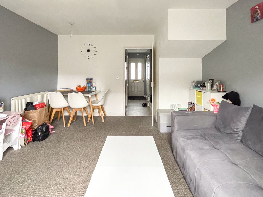 Property photo 2 of 9 4641687