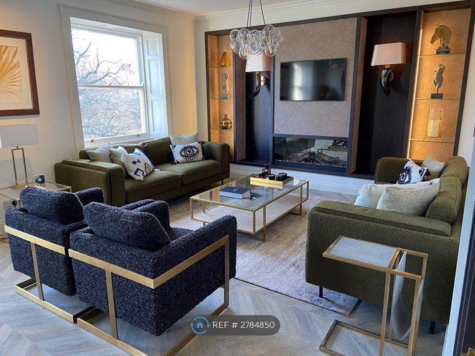 Property photo 2 of 20 Lounge