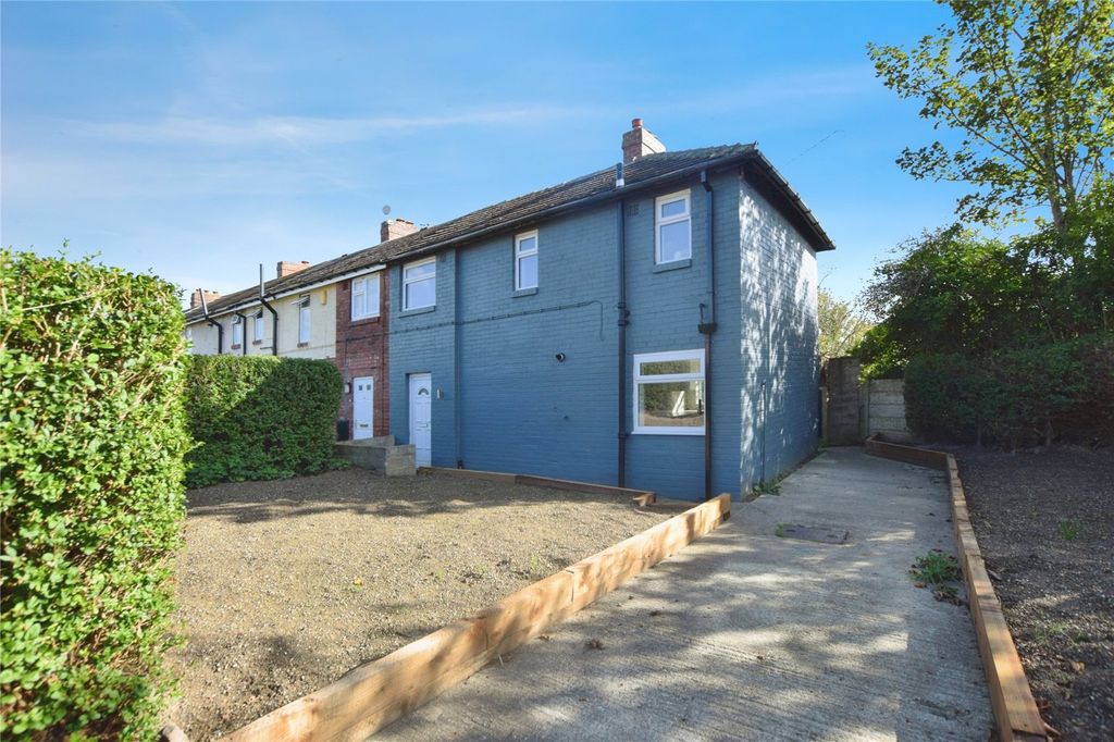 Property photo 1 of 15 Front External