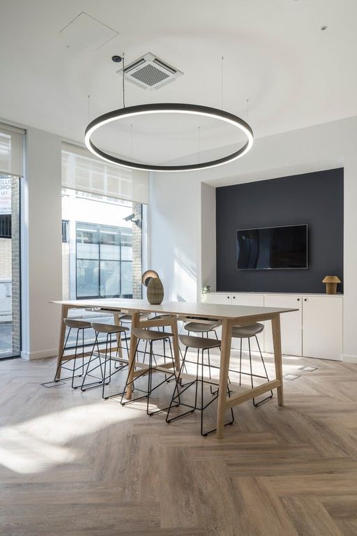 Property photo 3 of 16 High Table Work Area