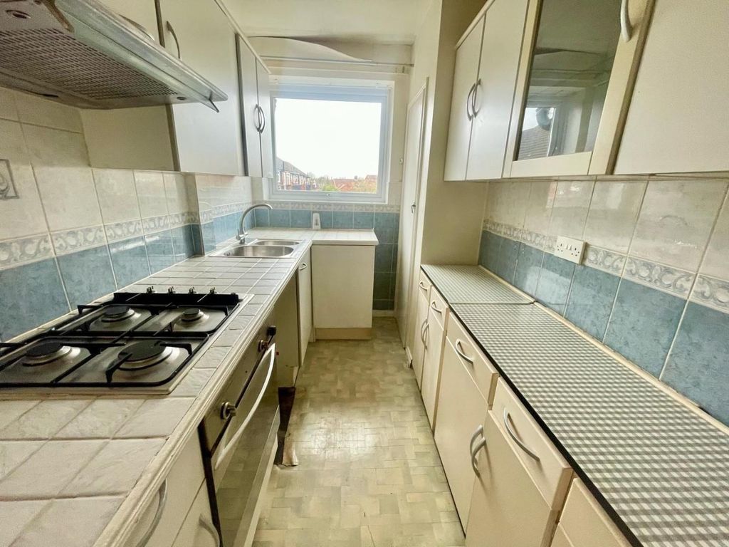 Property photo 2 of 5 Kitchen