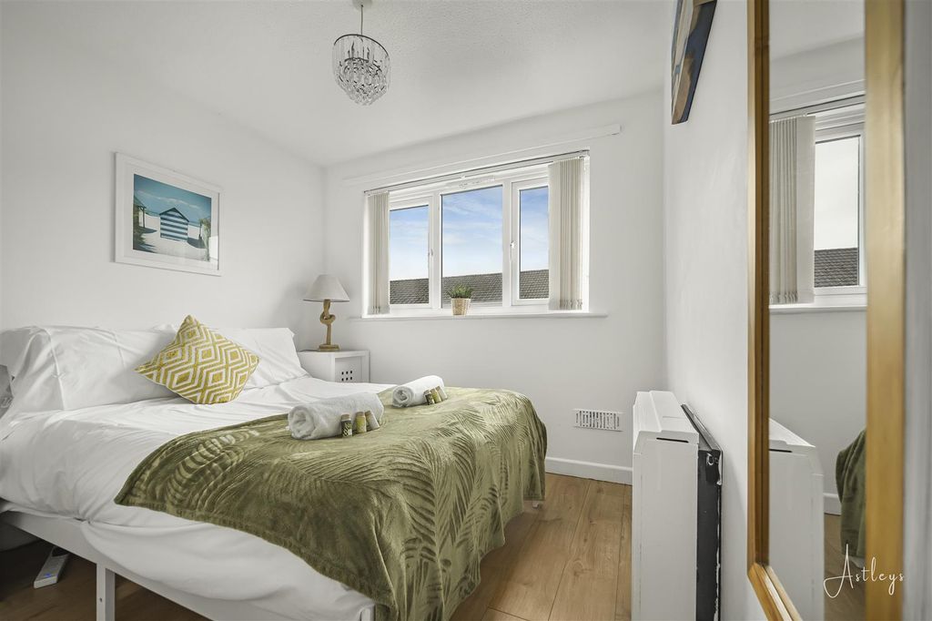 Property photo 3 of 18 Bedroom One