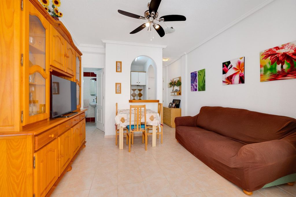 Property photo 3 of 31