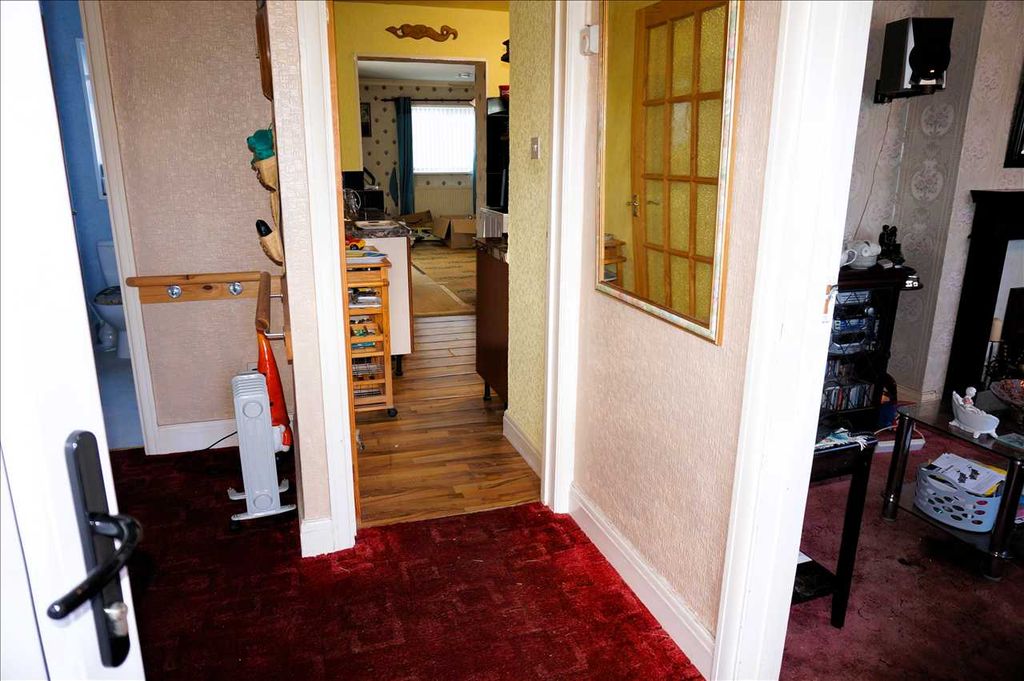 Property photo 3 of 17 Reception Hall :