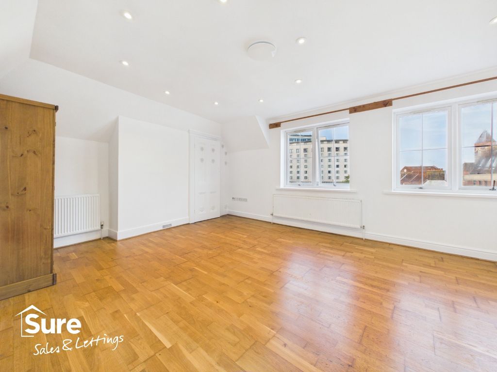 Property photo 2 of 9 5599283