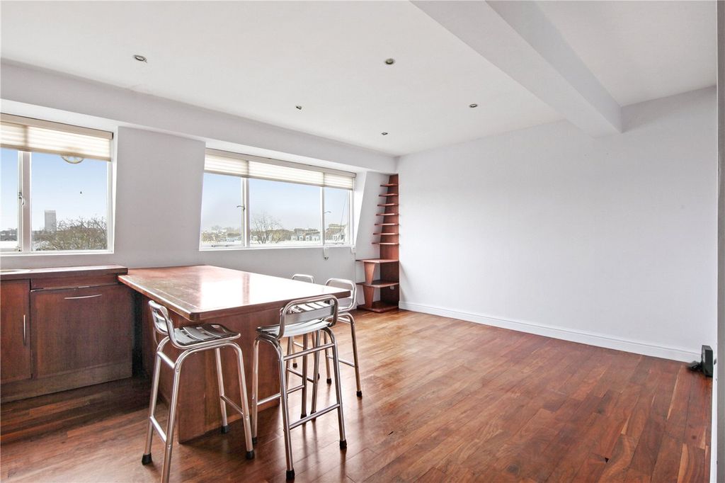 Property photo 3 of 8 Picture No. 26