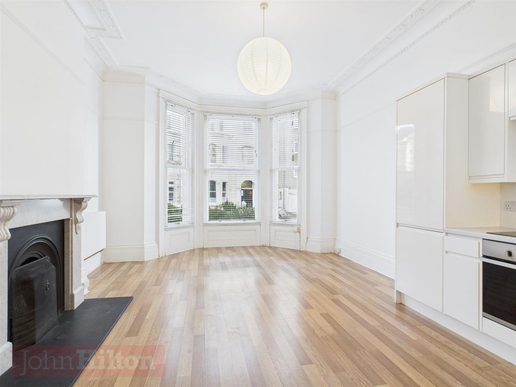 Property photo 2 of 10 Cam02534G0-Pr0632-Still005.Jpg