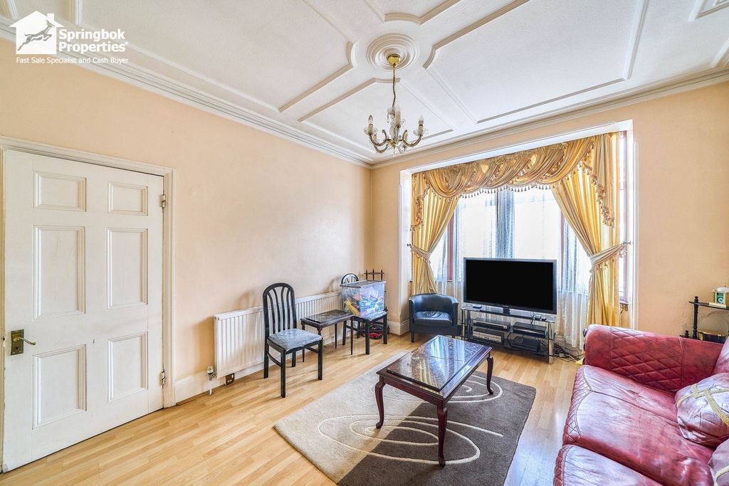 Property photo 2 of 12 Image 1