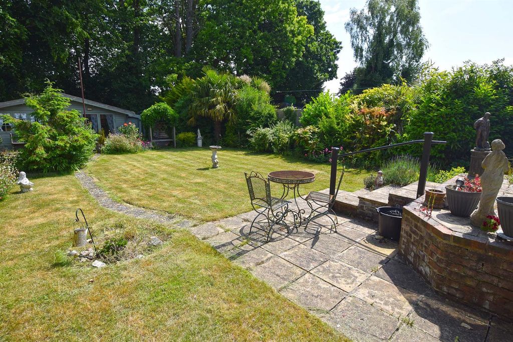 Property photo 2 of 29