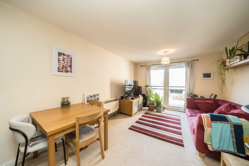 Property photo 2 of 5