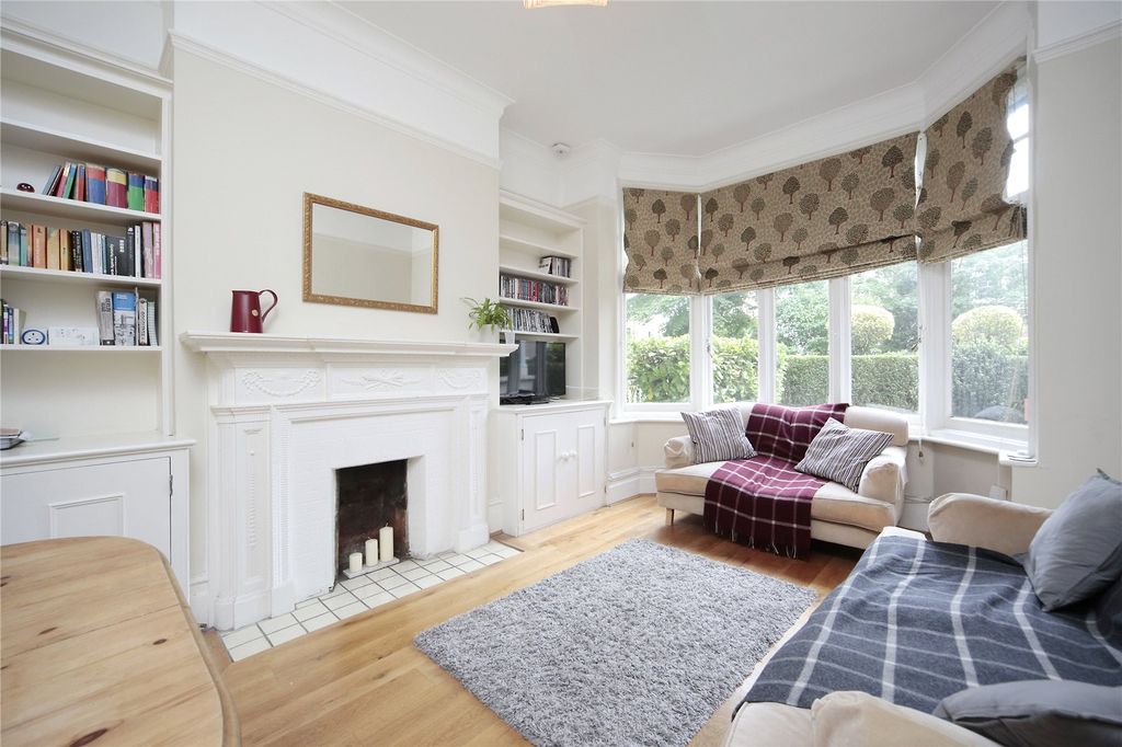 Property photo 1 of 10