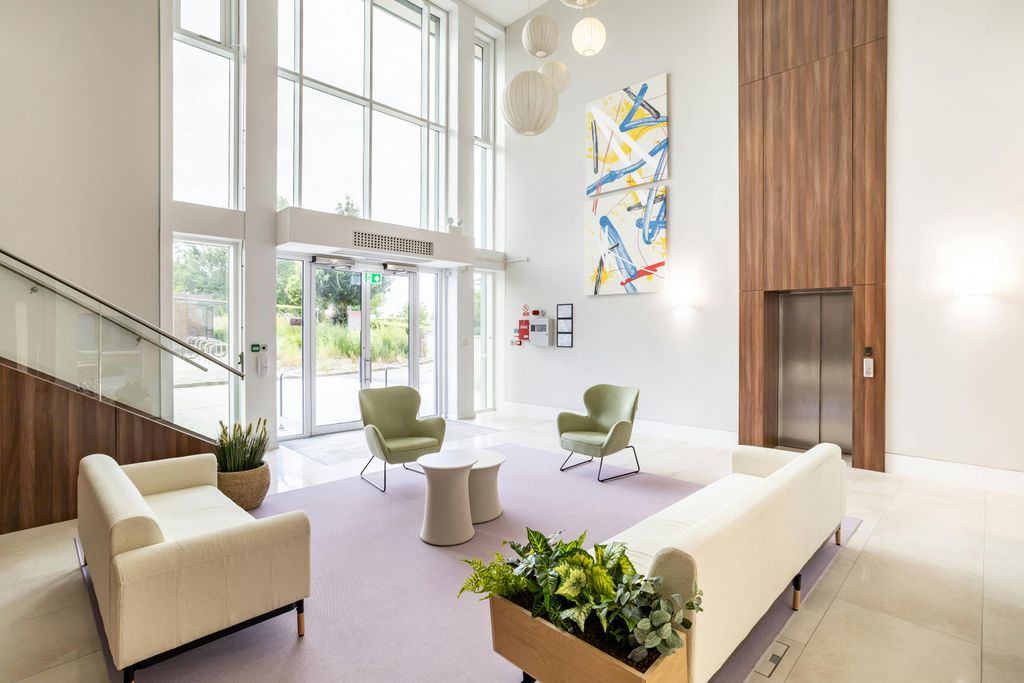 Property photo 2 of 9 K2  Kents Hill Mk161.Jpg