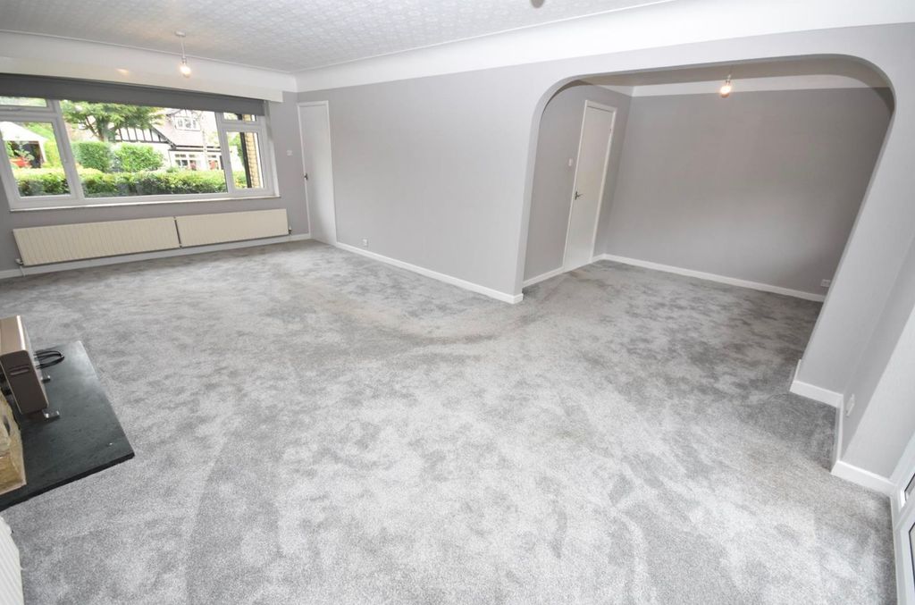 Property photo 3 of 17 Photo 2