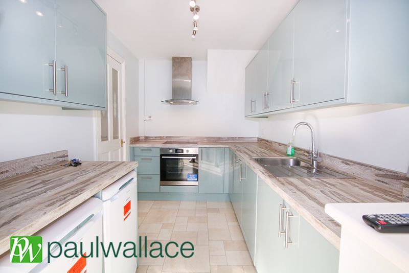Property photo 2 of 11 Kitchen