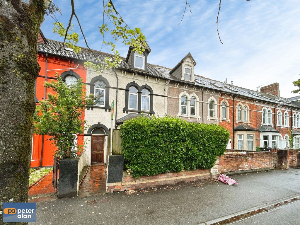 Property photo 1 of 13