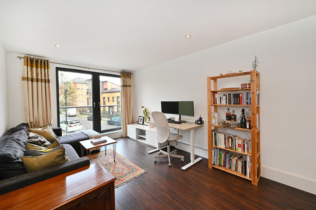 Property photo 2 of 16 9-Newton-Court (2).Jpg