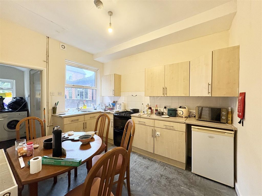 Property photo 3 of 16 Image00016.Jpeg