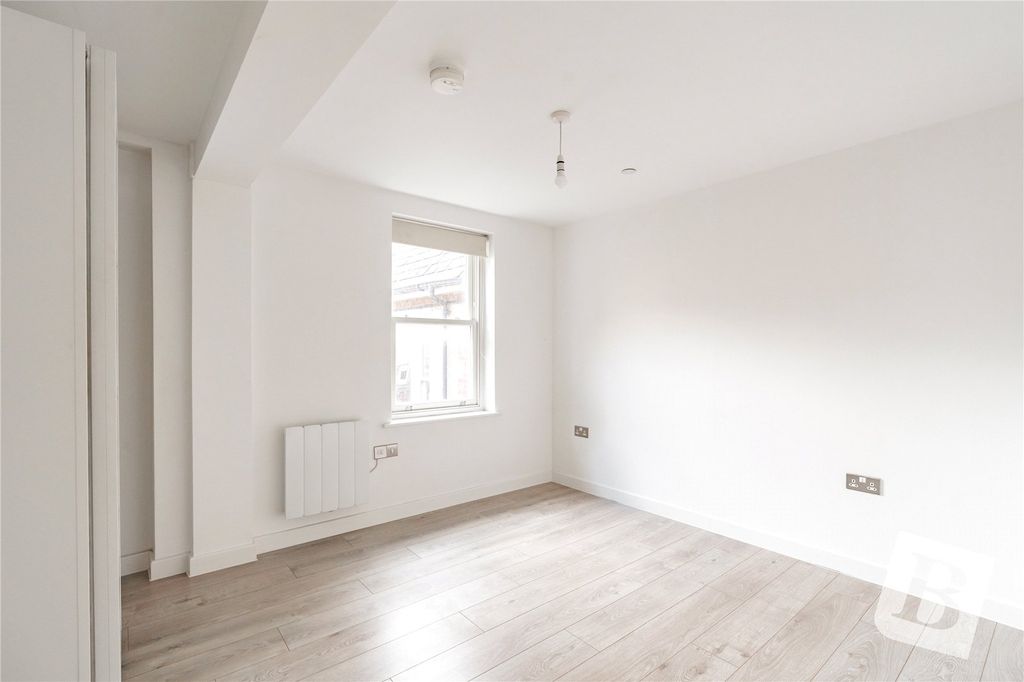 Property photo 3 of 15 Bedroom