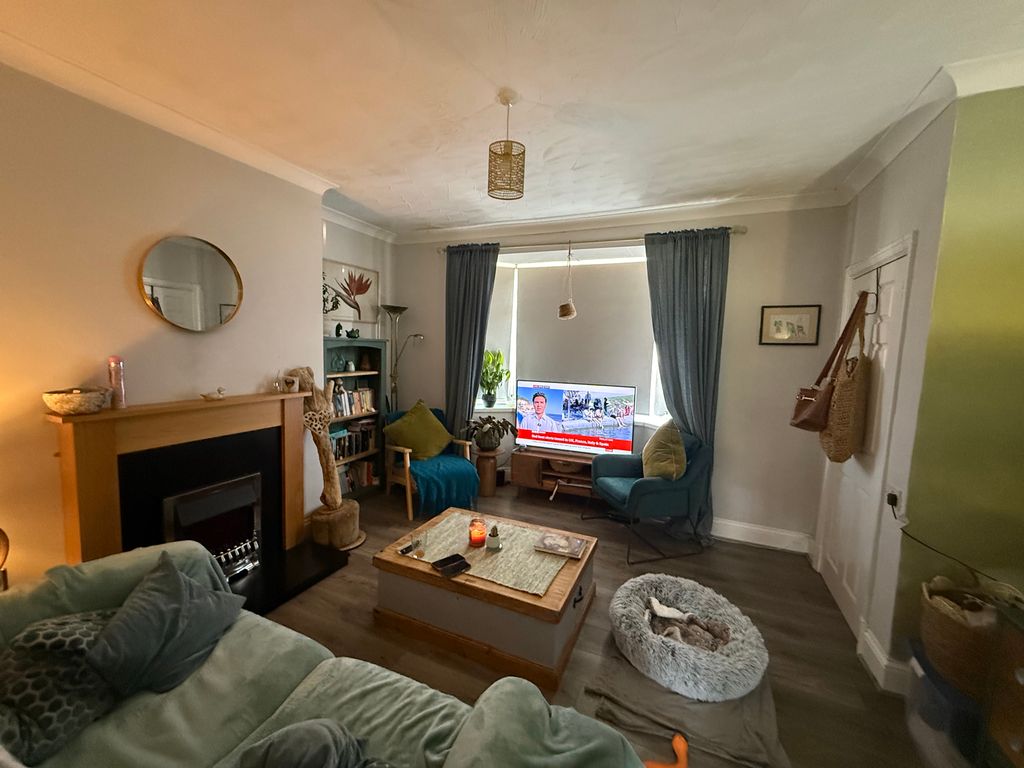 Property photo 3 of 9
