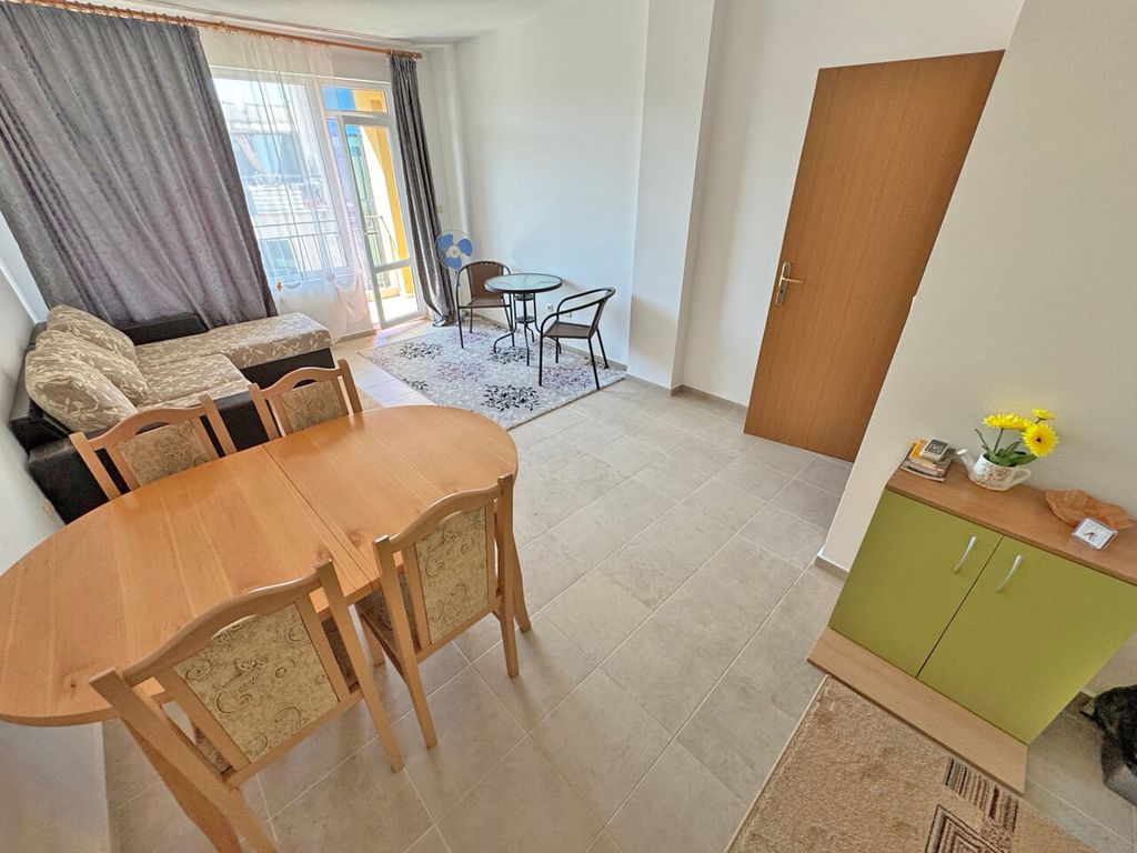 Property photo 3 of 10