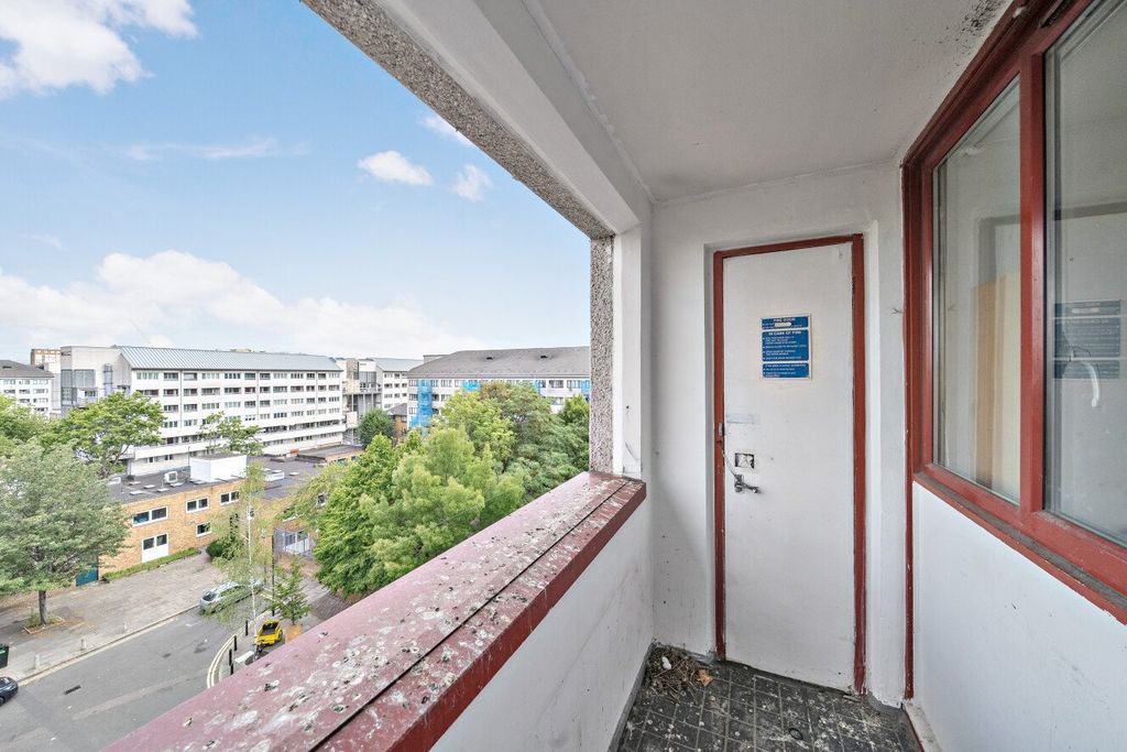 Property photo 2 of 15 Picture No. 04