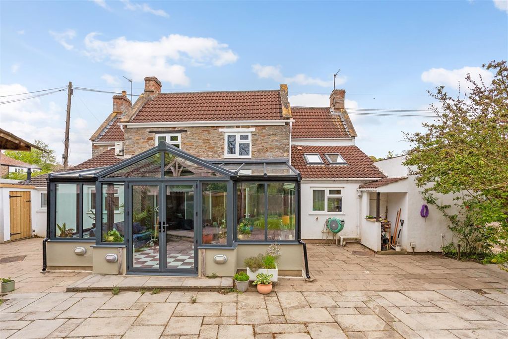 Property photo 2 of 31 69669_Crofton Cottage, Bath Road - (9).Jpg
