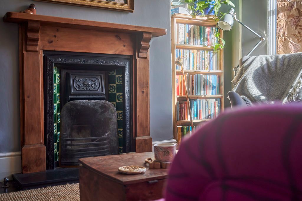 Property photo 3 of 19 Living Room