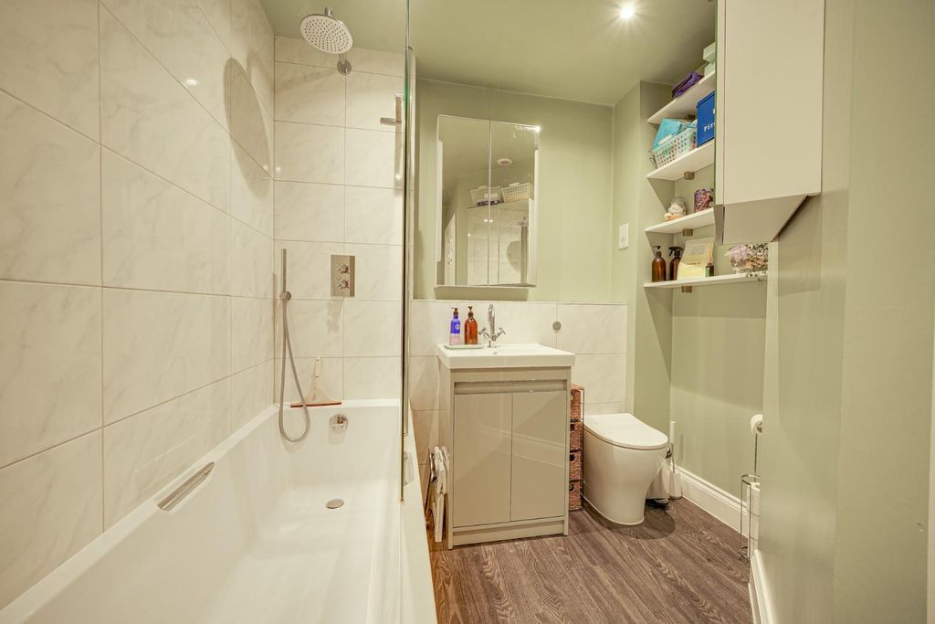 Additional image 11 of 2 bed flat for saleBrooklands House, Leighton Road, Leighton Buzzard LU7