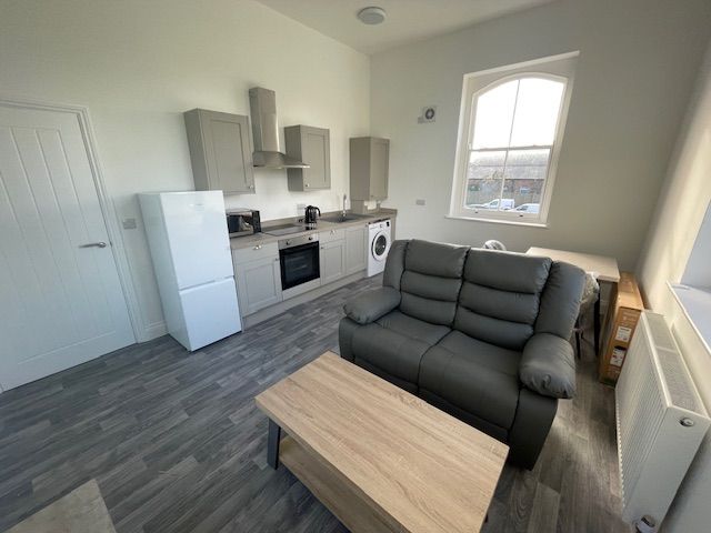 Property photo 1 of 6