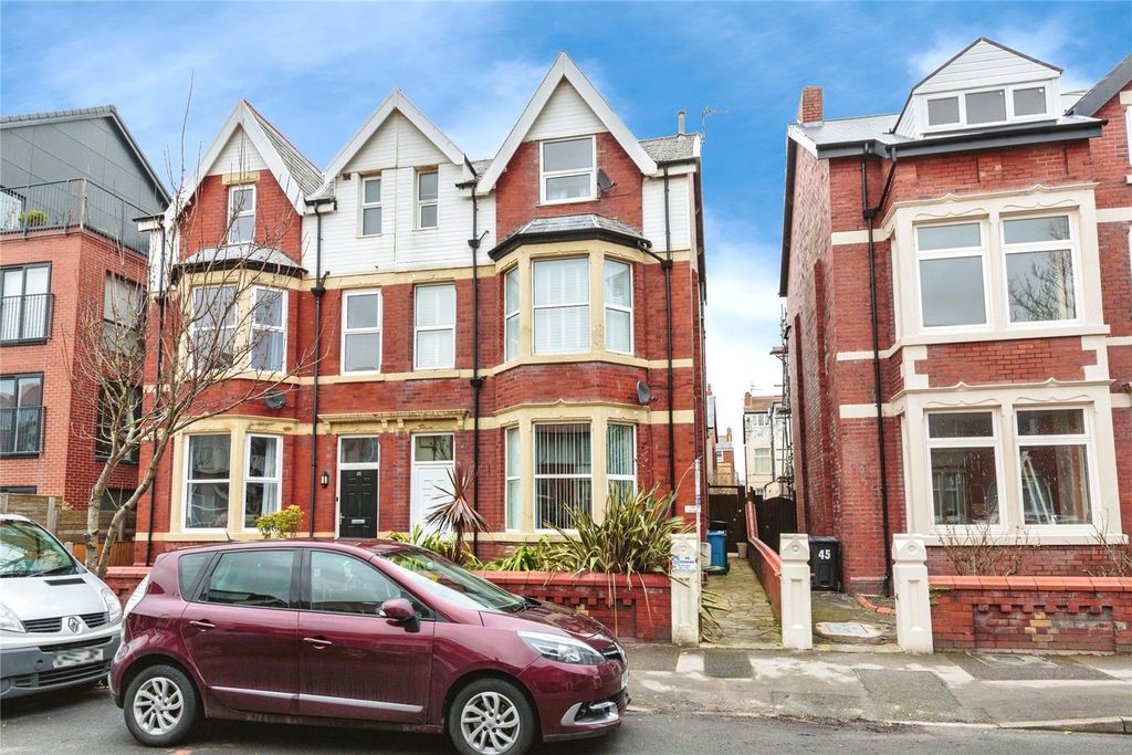 Property photo 1 of 14 Photography