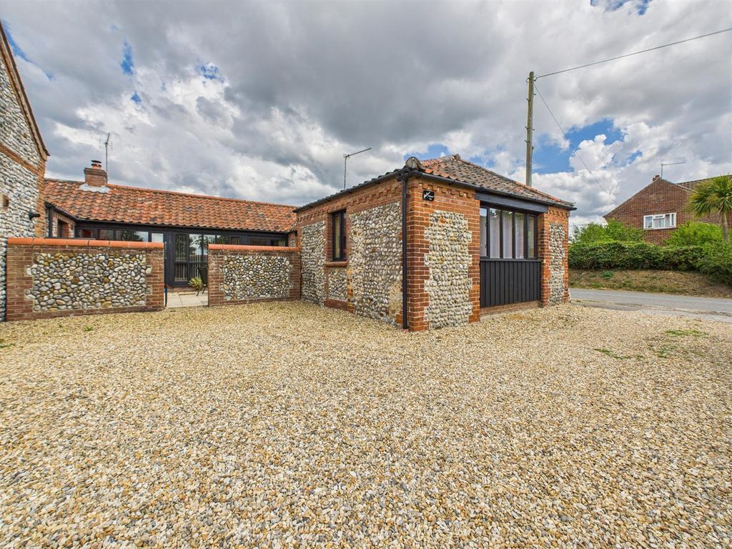 Property photo 1 of 14 Cam04116G0-Pr0231-Still016.Jpg