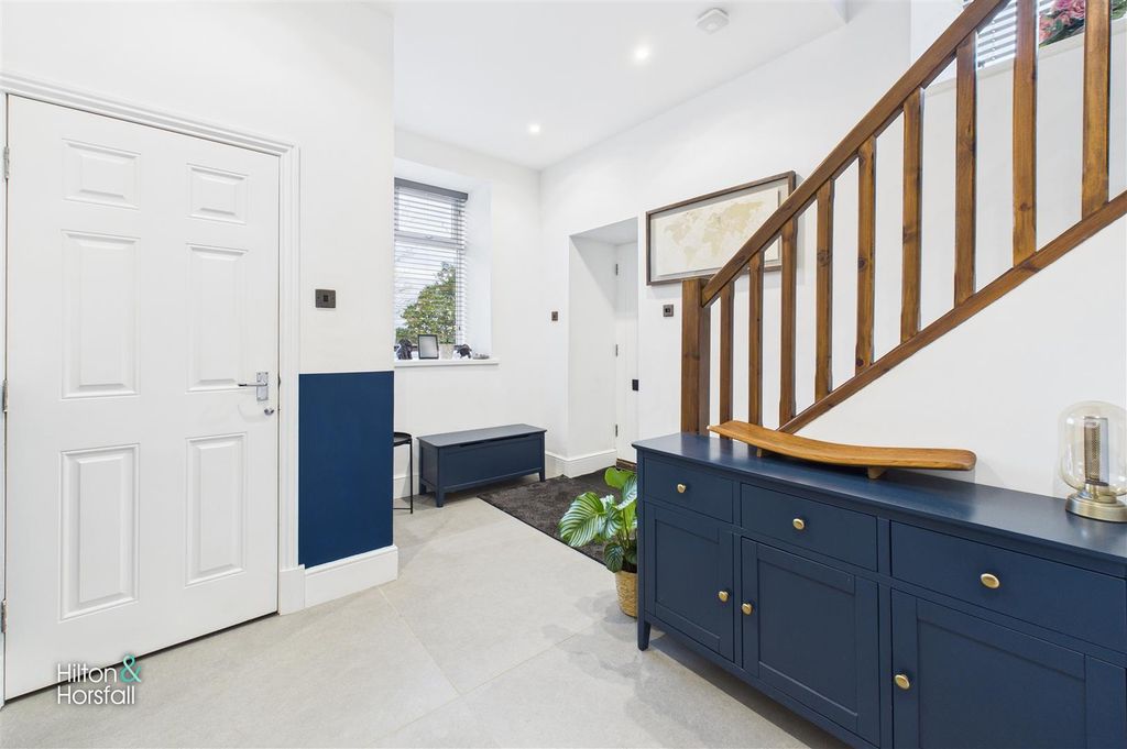 Property photo 2 of 27 The Old Mill