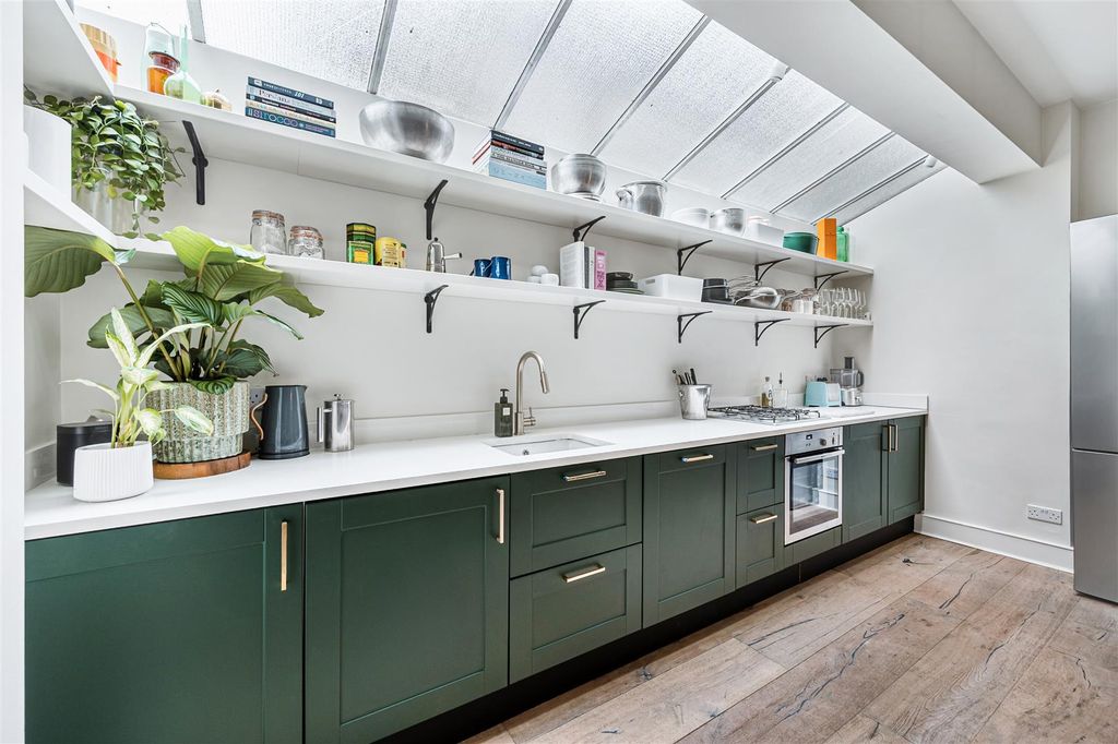 Property photo 2 of 16 78A Julian Avenue-9.Jpg