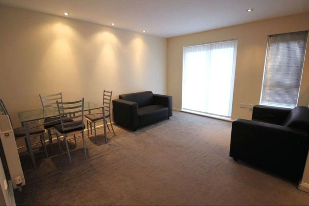 Property photo 3 of 8