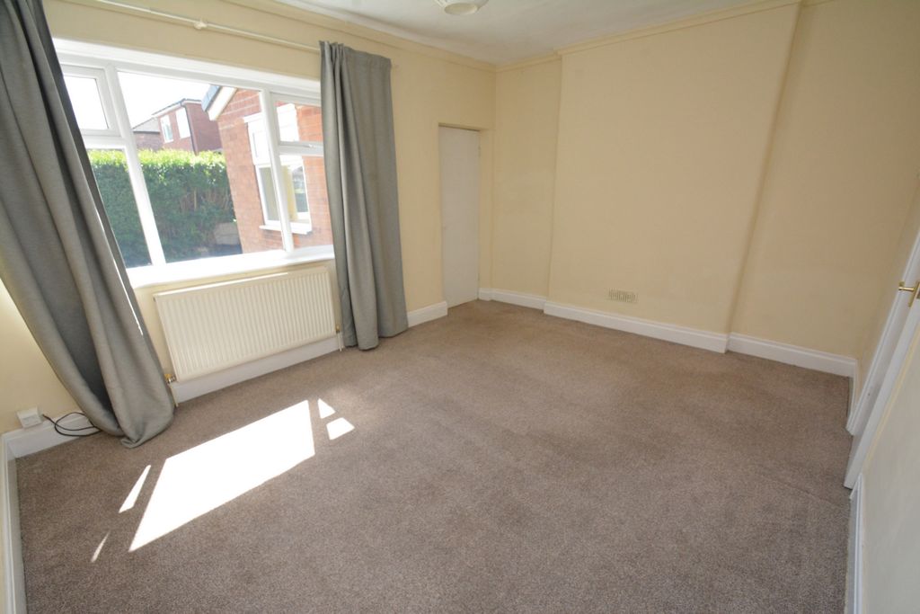 Property photo 3 of 11 Reception Room