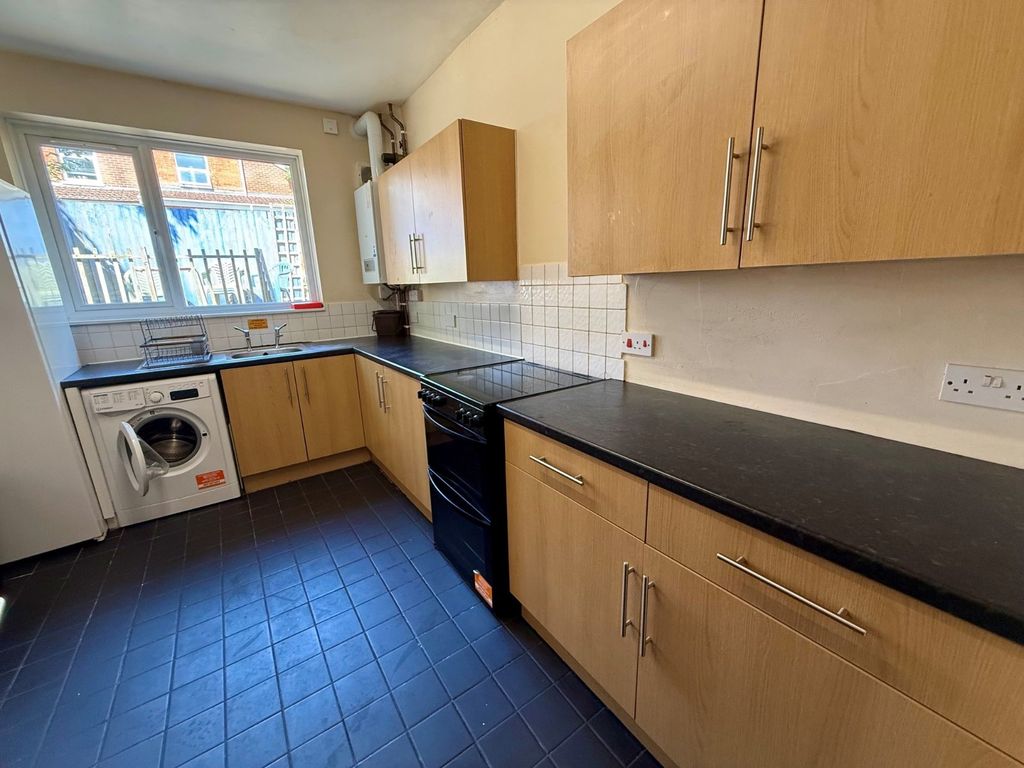 Property photo 2 of 16 Picture No. 07